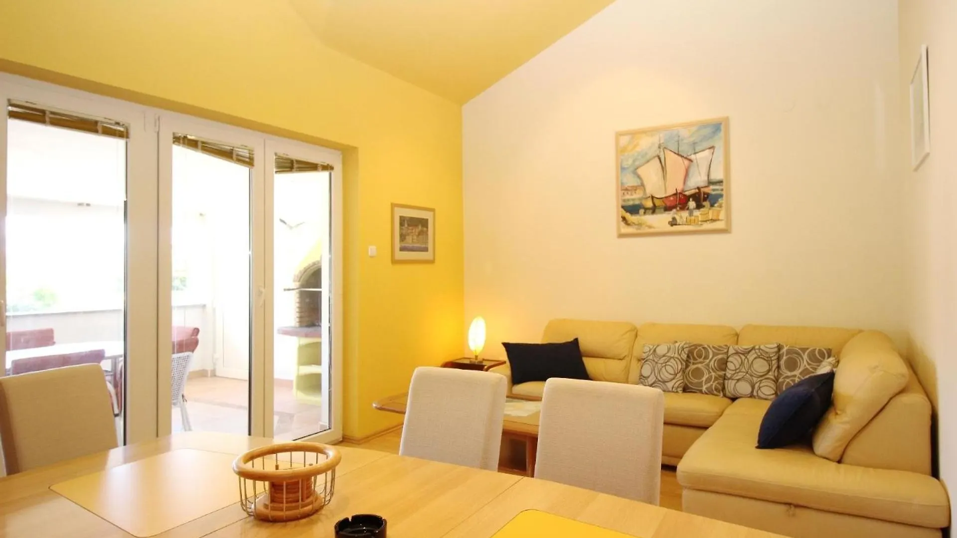 Appartement In Baska Mit Eigenem Balkon Und Meerblick Croatia